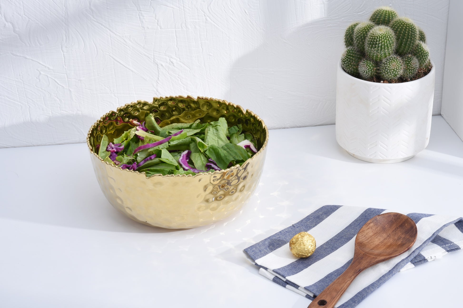 Golden Millennium Bowl (Large) – hammered gold porcelain serveware
Luxury large porcelain bowl with gold titanium finish from Pampa Bay
Elegant gold textured large bowl for salads or serving