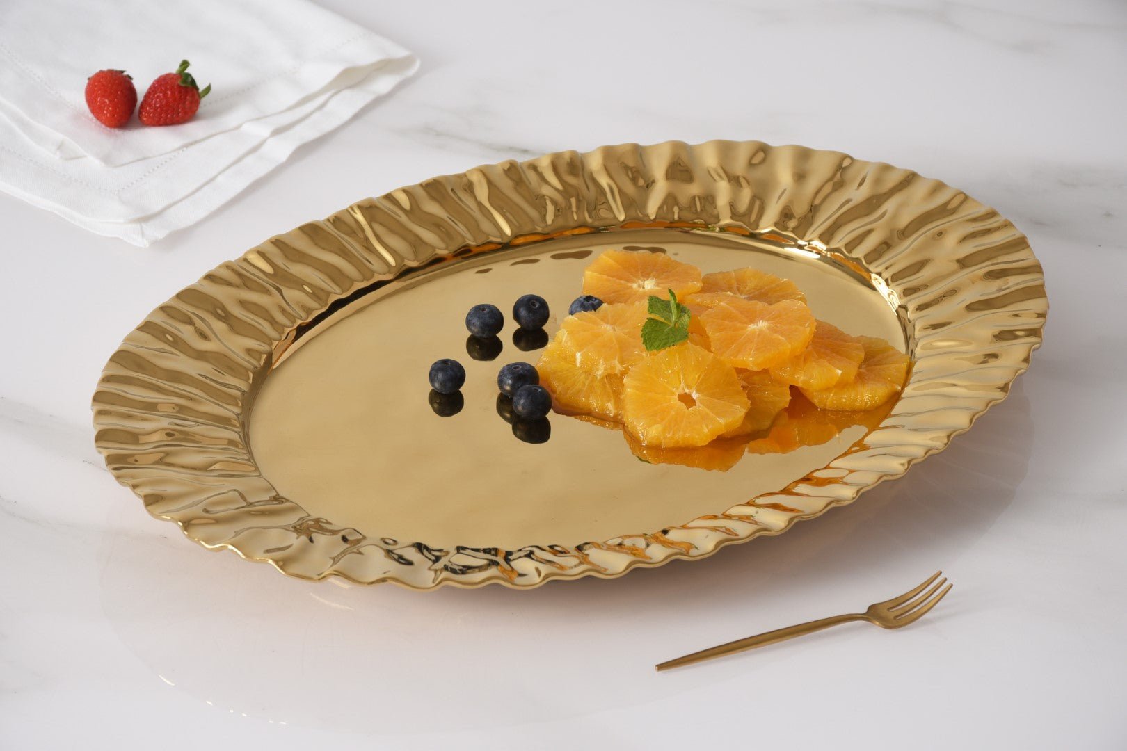 Pampa Bay Mascali D'Oro Large Platter | Gold Porcelain Serving Platter - Peak Home Decor