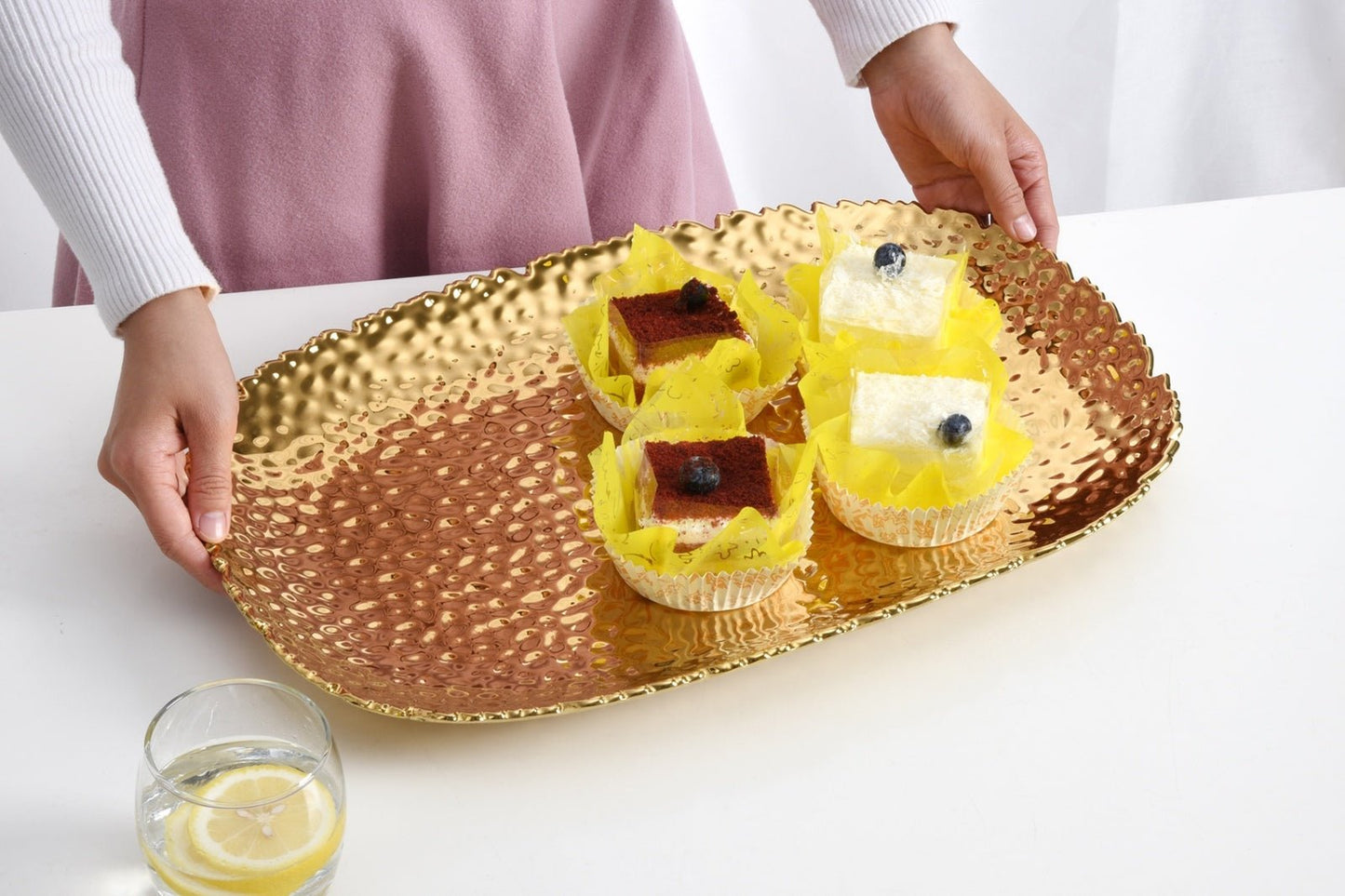 Golden Millennium Platter (X-Large) – hammered gold porcelain serving platter

Luxury extra-large porcelain tray with gold titanium finish

Elegant gold platter for main dishes and centrepiece displays