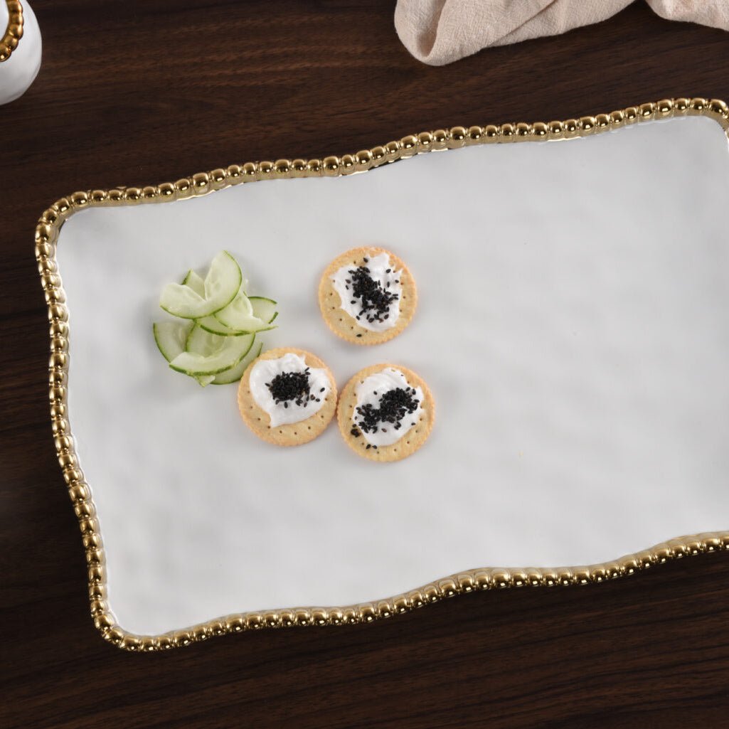 Golden Salerno Platter (Medium) – luxury porcelain serving tray with gold beaded rim
Elegant gold titanium trimmed medium platter from the Golden Salerno Collection
Porcelain serving tray with gold beaded edge – medium size